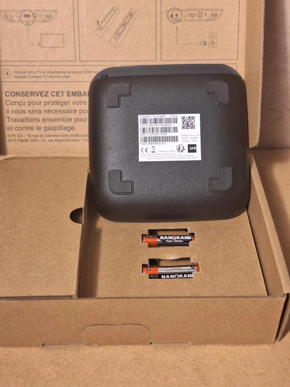 Kit SFR Connect TV – complet – Hdmi + alimentation + télécommande + piles – photo 2